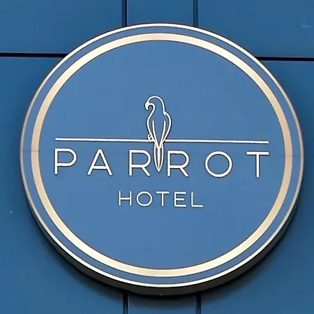 Hotel Parrot 2*