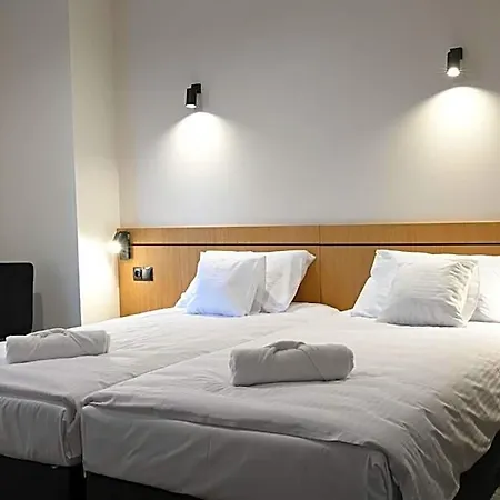Parrot Hotel Raszyn